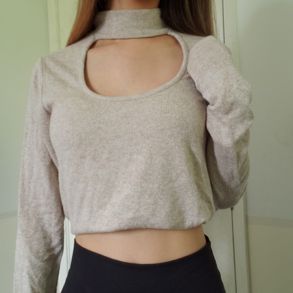 Bershka long sleeve - Picture 1 of 2